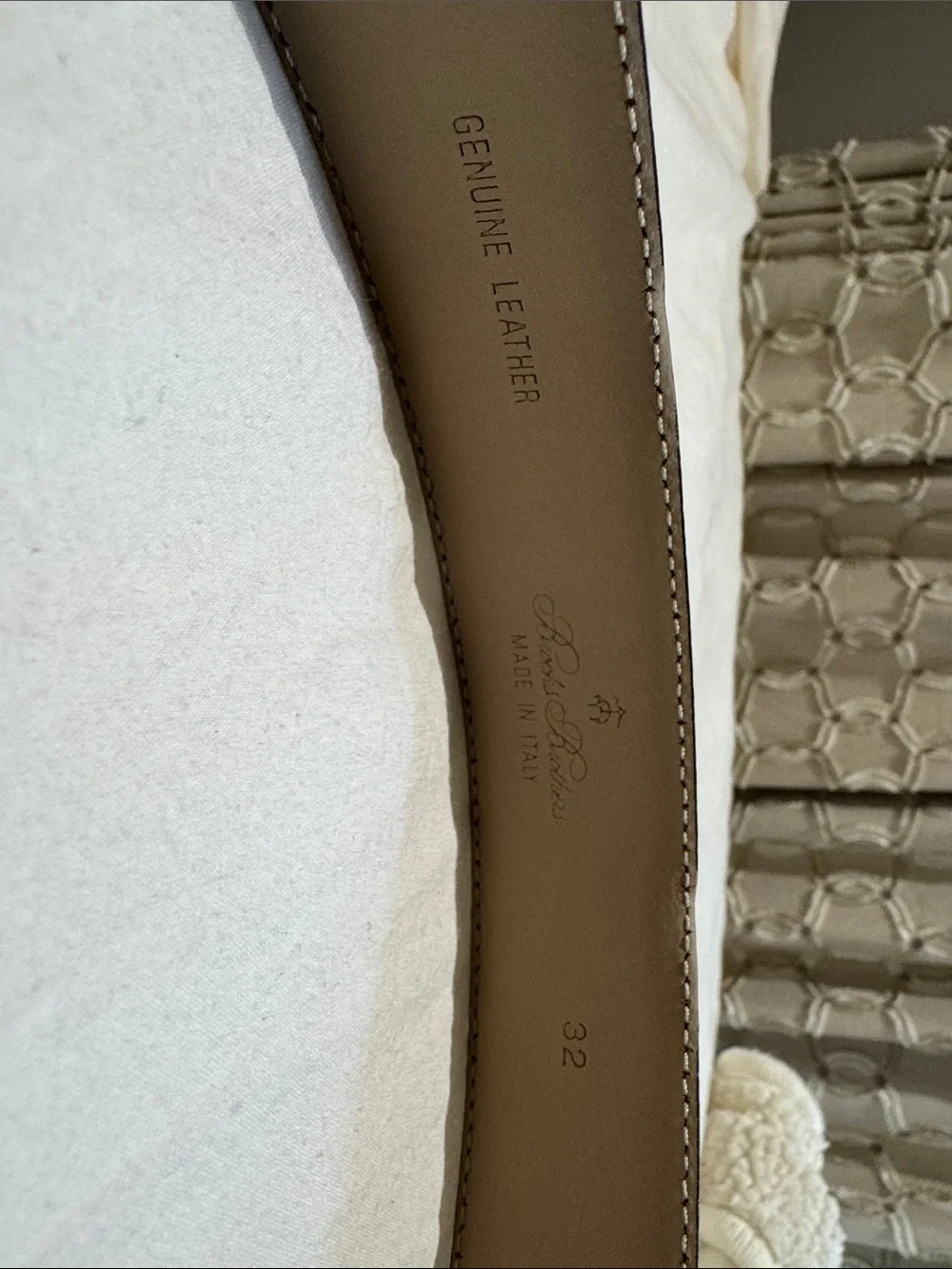 Brooks Brothers Classic Black Leather Men's Belt - NWOT - Size 32